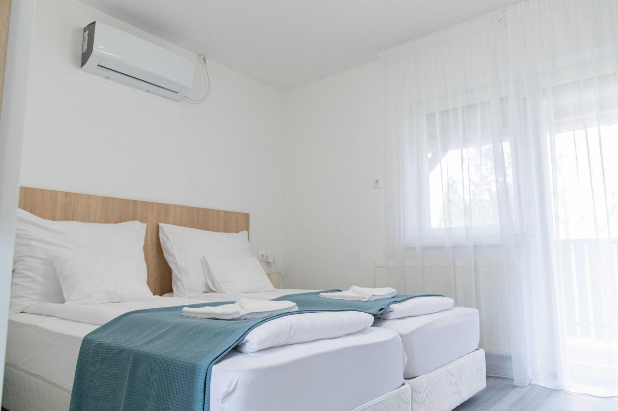 Farkas Villa Apartmanok Mórahalom Extérieur photo