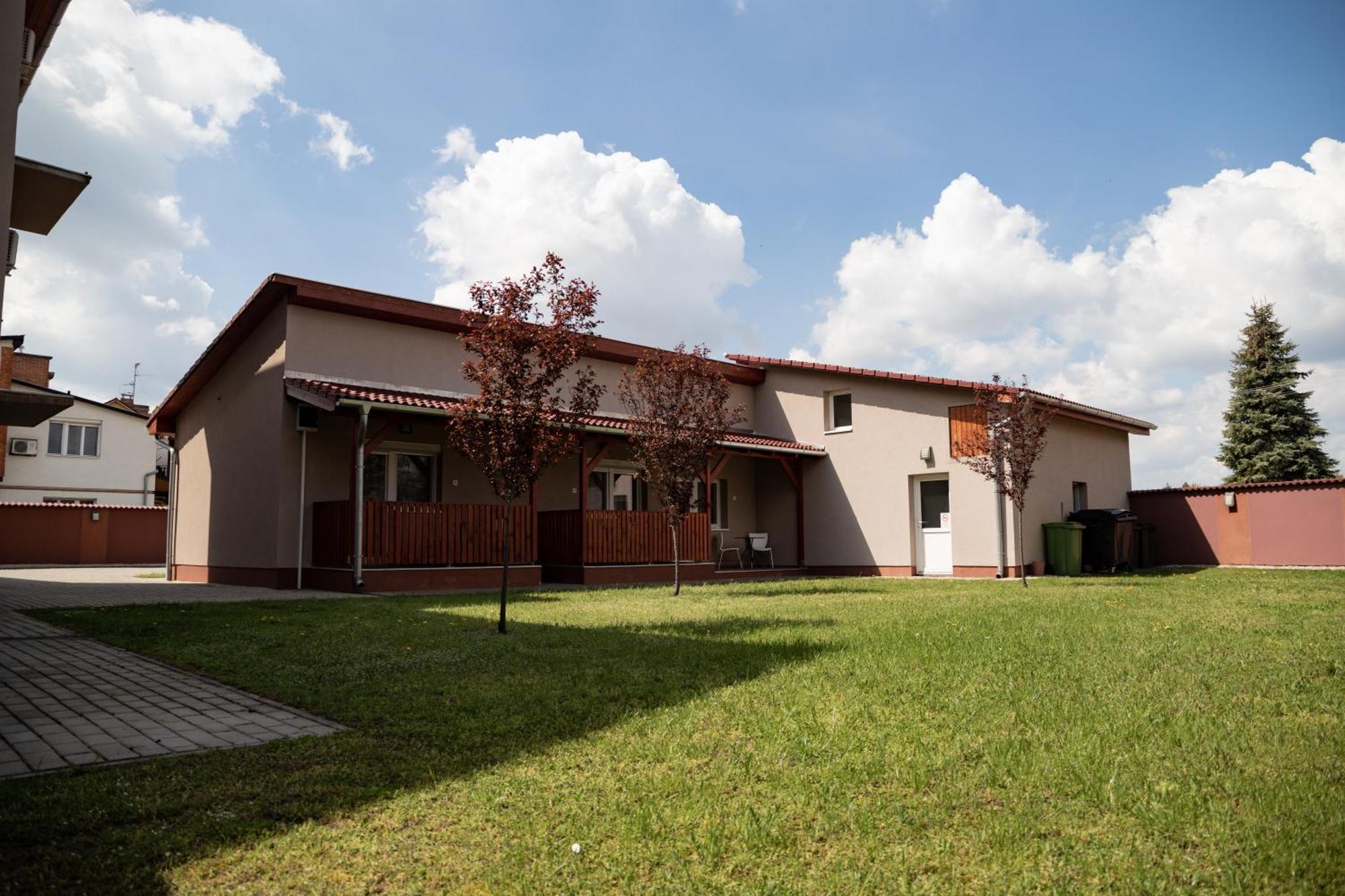 Farkas Villa Apartmanok Mórahalom Extérieur photo